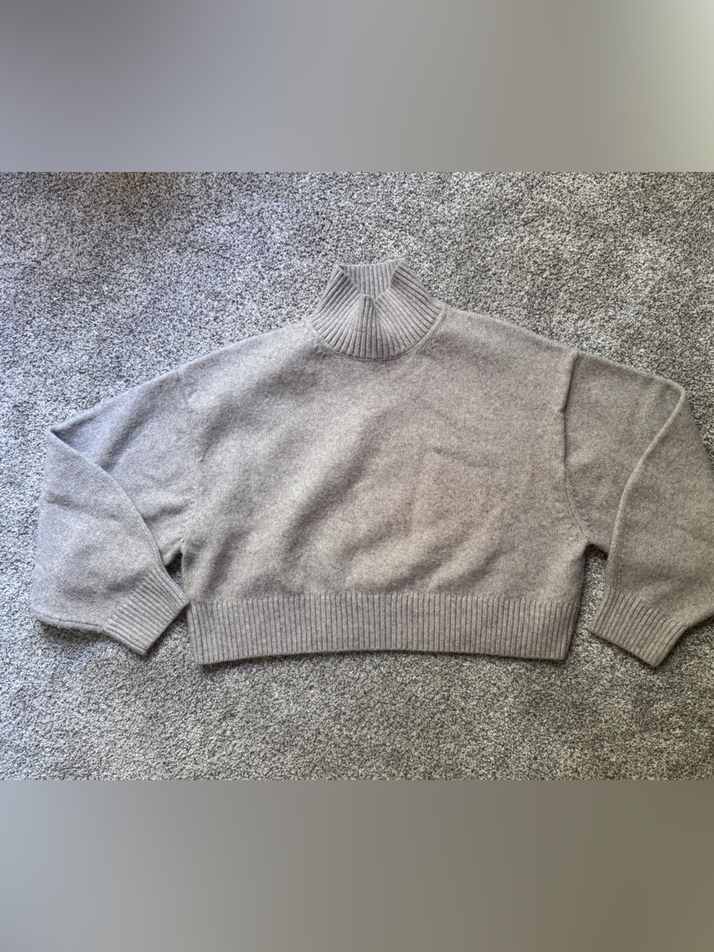 H&M Light Gray Mock Neck Crop Sweater